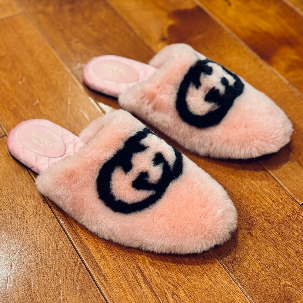 Gucci Interlocking G Faux Fur Slippers in Pink Size 41 US 11